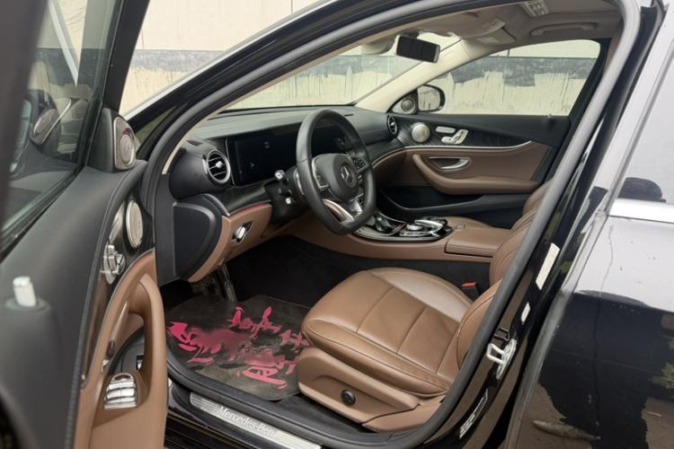 Used Mercedes-Benz E-Class 2017 E 300 L Sporty and Stylish Model