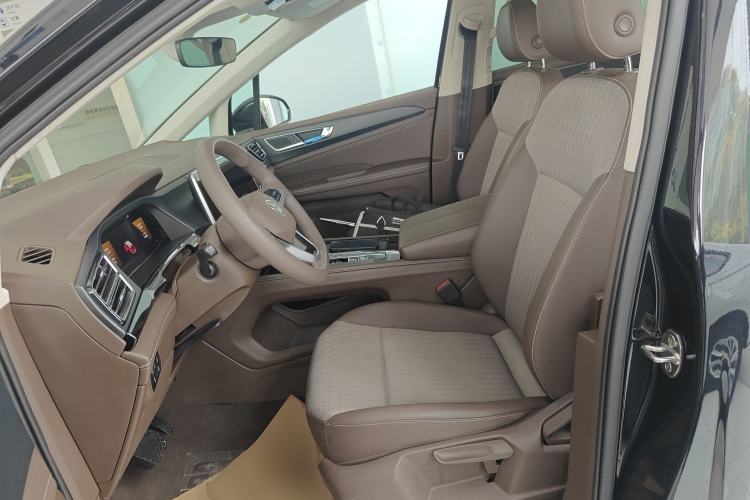 Used Volkswagen Viloran 2024 330TSI Business Edition Left Front Seat