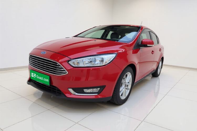 Used Ford Focus 2017 Sedan EcoBoost 125 Manual – Ultra-Style Edition with SmartDrive Features Front Left 45 Deg