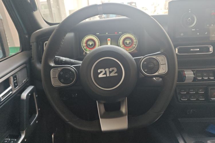 Used 212 T01 2025 2.0T Changfeng
