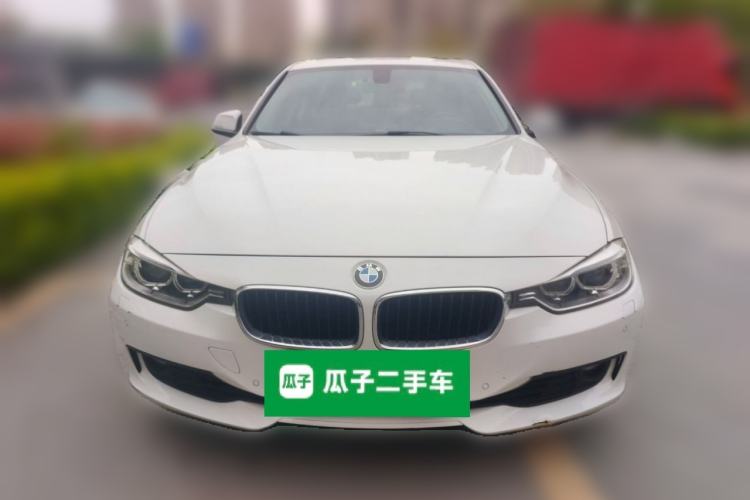 Used BMW 3 Series 2015 320i Luxury Line Stylish Edition Exterior 1