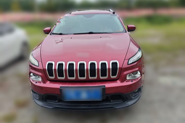 Used Jeep Cherokee 2014 2.4L Luxury Edition
