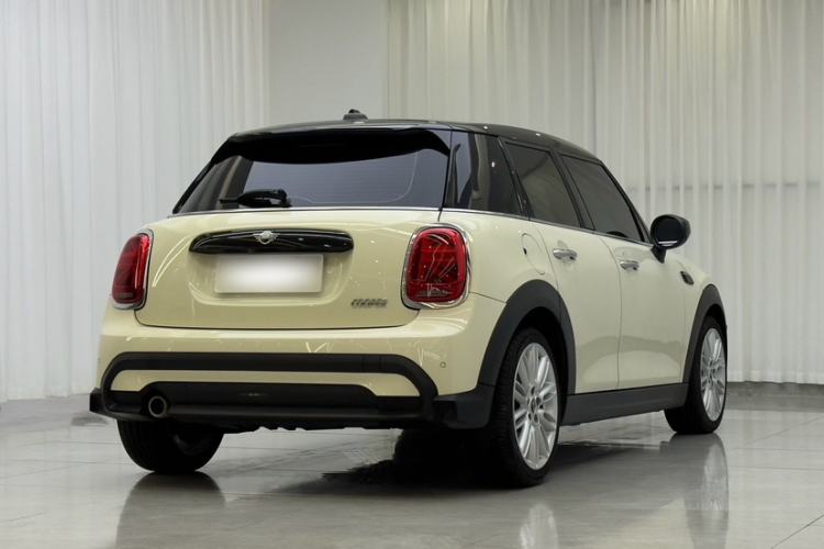 Used MINI MINI 2022 Updated 1.5T COOPER Classic Edition Five-Door Version