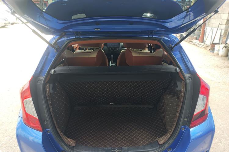 Used Honda Fit 2016 1.5L LX CVT Comfort Model Trunk