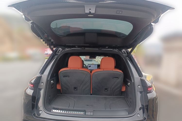 Used Li Auto L8 2024 Ultra Model Trunk