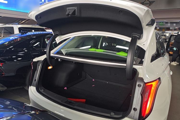 Used Hongqi E-QM5 2025 500km Range Commuter Version