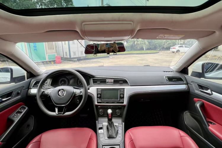 Used Volkswagen Lamando 2019 230TSI DSG Fashion Edition China VI Interior 5