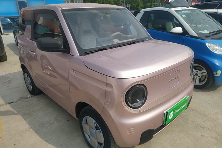 Used Geely Galaxy Panda 2023 Panda Mini 200km Endurance Bear Front Right 45 Deg