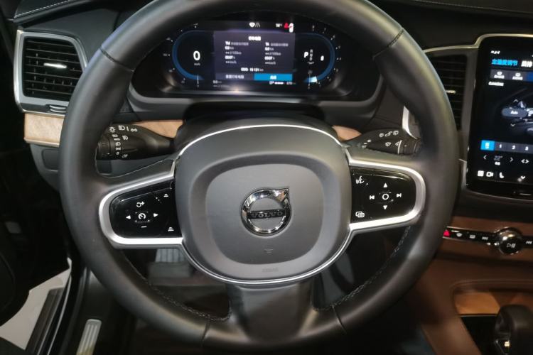 Used Volvo XC90 2023 B5 SmartDrive Luxury Edition 7 Seats