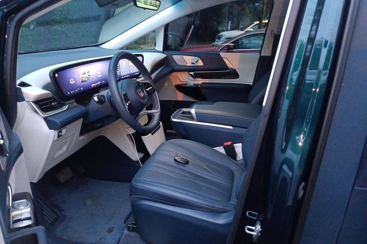 Used Buick Century 2023 2.0T Four-Seat Private Edition Left Front Seat