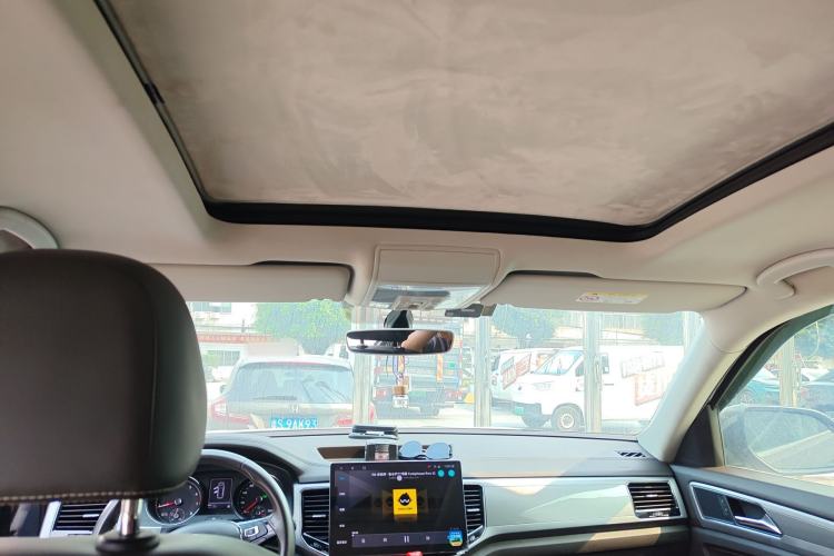 Used Volkswagen Teramont 2017 530 V6 Four-Wheel Drive Luxury Edition Headliner