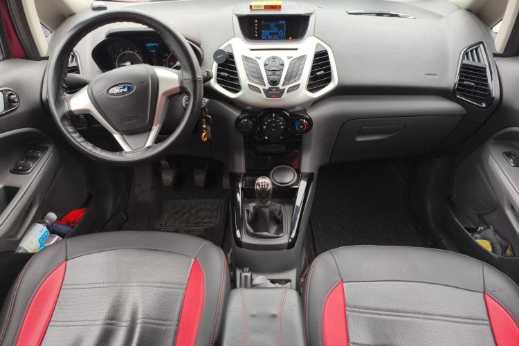 Used Ford EcoSport 2013 1.5L Manual Fashion Model Center Console