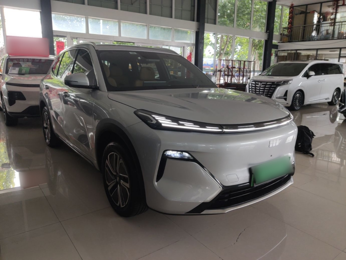 Geely Galaxy Xingjian 7 EM-i 2025 120km Launch+ Version — снимка 3
