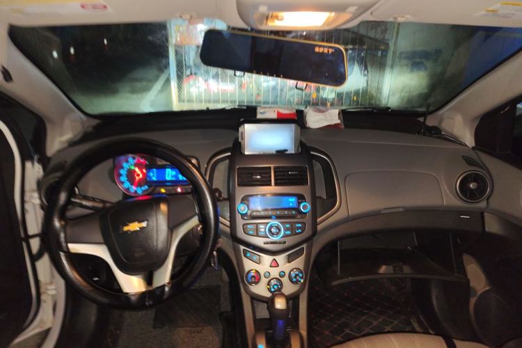 Used Chevrolet Aveo Sonic 2011 Sedan 1.4L Automatic SL
