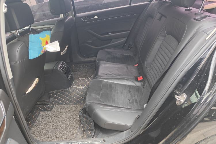 Used Volkswagen Magotan 2018 330TSI DSG Luxury Model Left Rear Seat