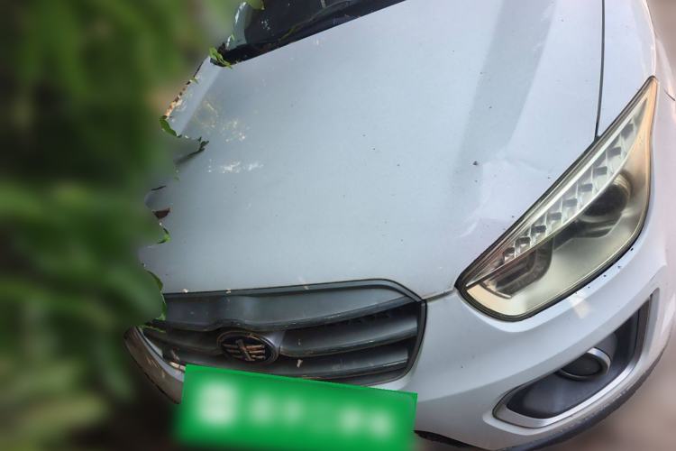 Used Bestune X80 2013 2.0L manual luxury version
