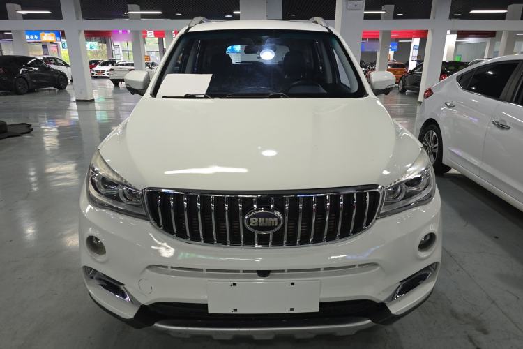 Used SWM X7 2019 1.5T automatic Comfort version 7 seats Front