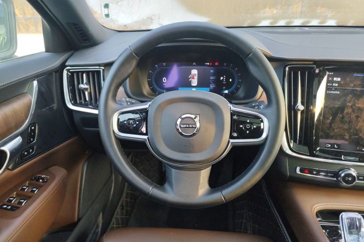 Used Volvo S90 2025 B5 Zhiyuan Luxury Edition