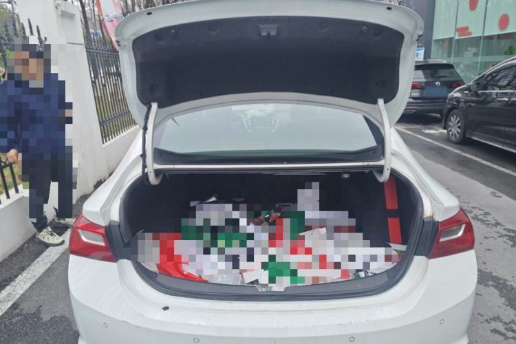 Used Chevrolet Malibu XL 2017 1.5T Automatic Ruichi Edition Trunk