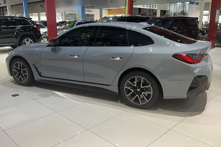 Used BMW i4 2025 eDrive40