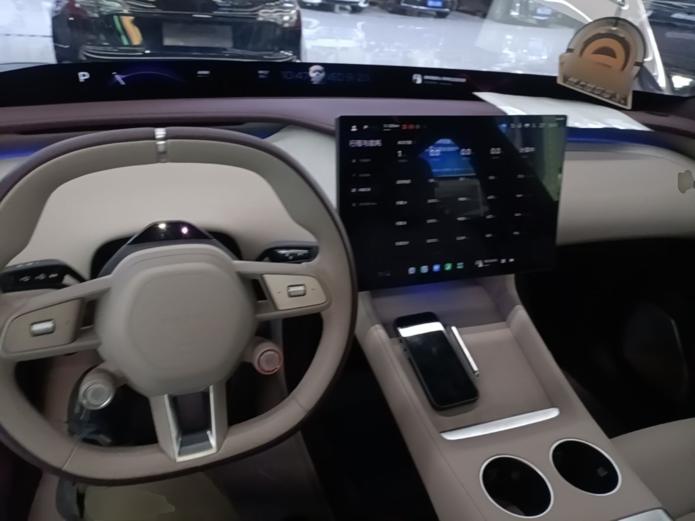 Xiaomi Auto YU7 2025 Ultra-Long Range All-Wheel Drive Pro Version — снимка 12