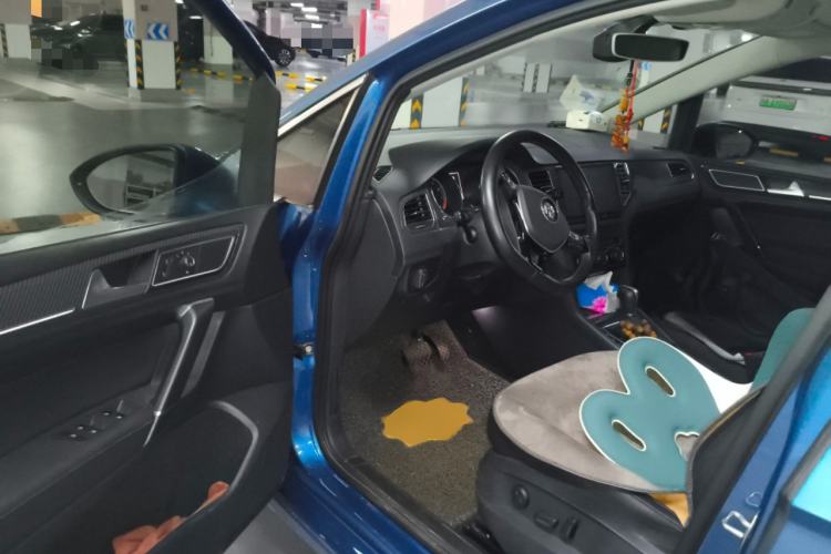 Used Volkswagen Golf Sportsvan 2018 230TSI Automatic Luxury Model Driver Seat