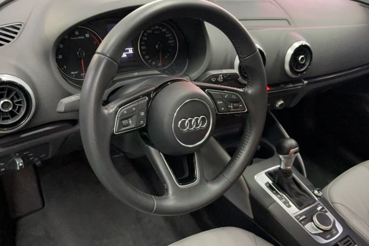 Used Audi A3 2017 Limousine 35 TFSI Fashion Model