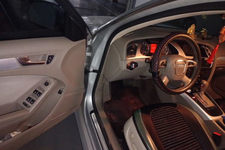 Used Audi A4L 2012 2.0 TFSI automatic standard version