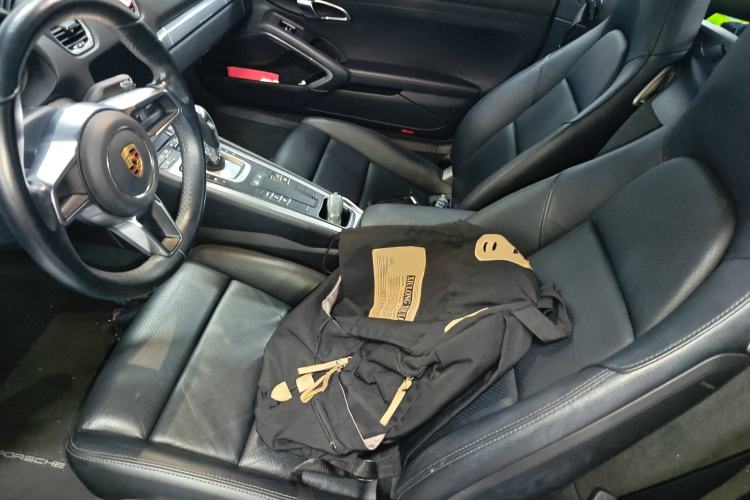 Used Porsche 718 2016 Cayman 2.0T
