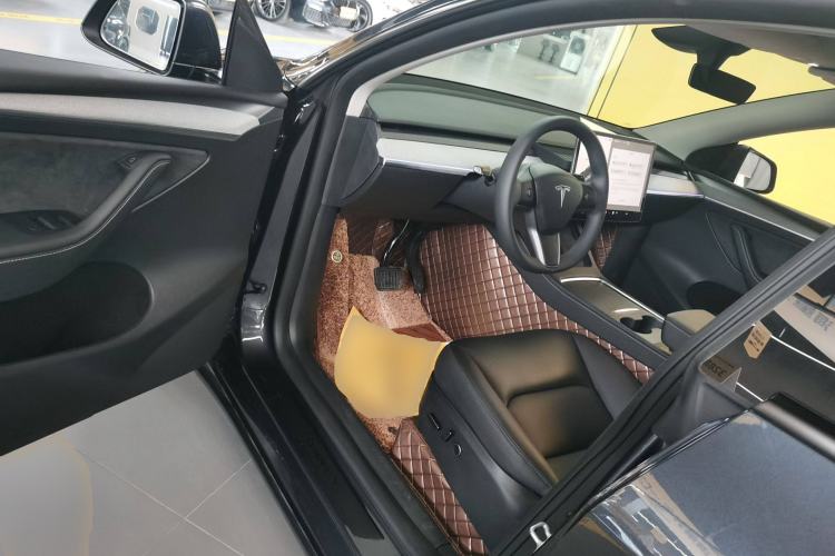 Used Tesla Model Y 2024 Rear-Wheel-Drive Version