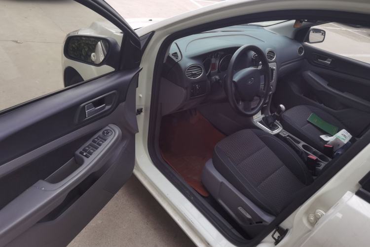 Used Ford Focus 2013 Hatchback Classic 1.8L Manual Base Model