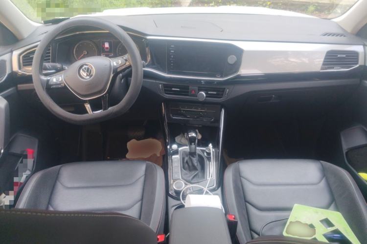 Used Volkswagen Tayron 2020 330TSI Two-Wheel Drive Luxury Smart Connectivity Version Center Console