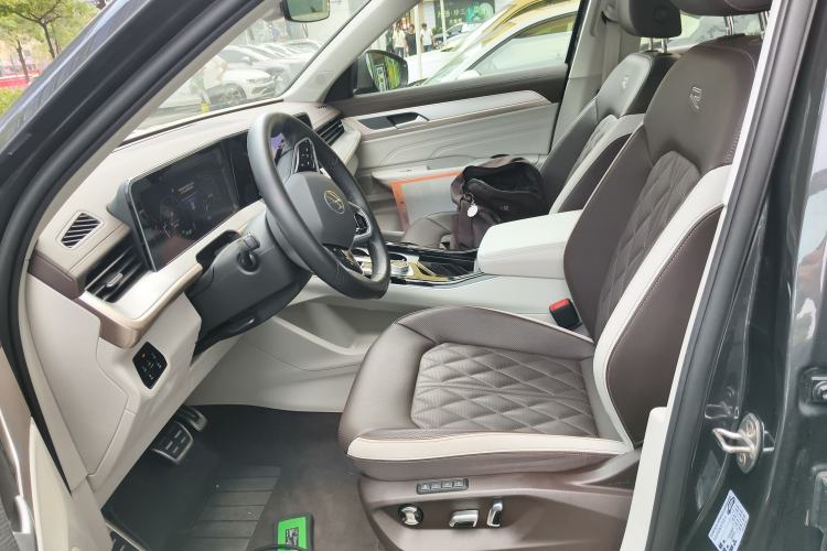 Used Volkswagen Tavendor 2023 380TSI Four-Wheel Drive R-Line Cruise Edition Left Front Seat