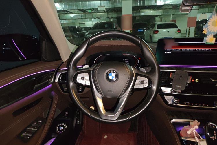 Used BMW 5 Series 2021 530Li xDrive Luxury Package Steering Wheel