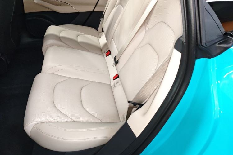 Used Xiaomi Auto SU7 2024 Rear-Drive Long-Range Intelligent Driving Version Left Rear Seat