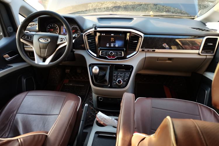 Used JAC Refine M4 2016 2.0L Manual Luxury Version
