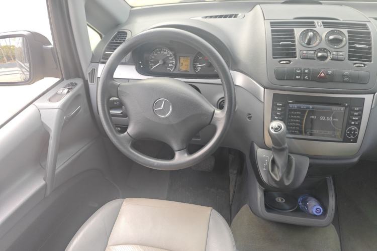 Used Mercedes-Benz Vito 2011 2.5L Elite Edition
