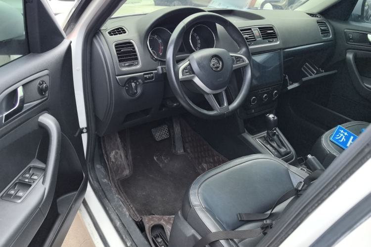 Used Skoda Yeti 2017 TSI280 DSG Car Enjoy Brothers Edition Driver Seat