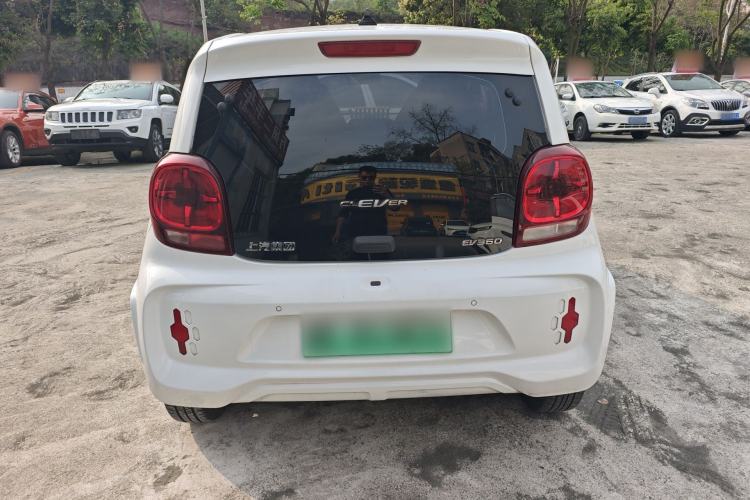 Used Roewe Clever 2021 302 km New Four-Seater Super-Efficient Version
