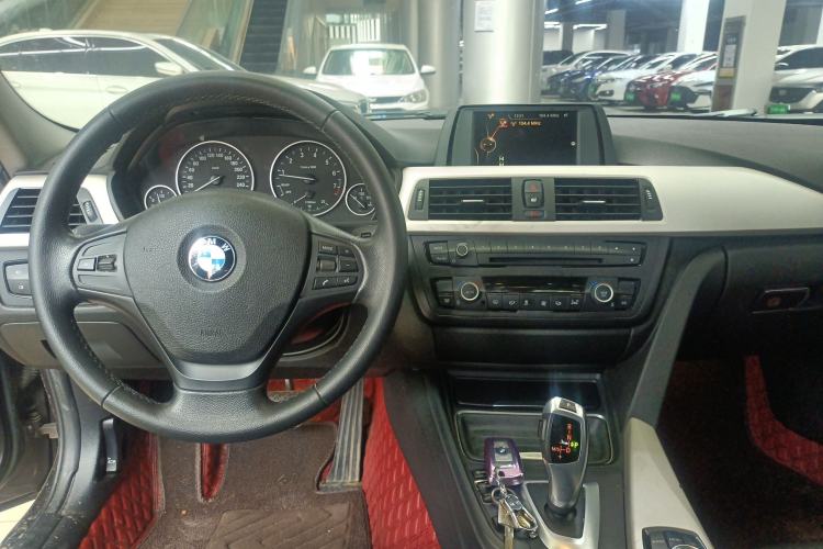 Used BMW 3 Series 2015 320Li Luxury Edition Fashion Model
