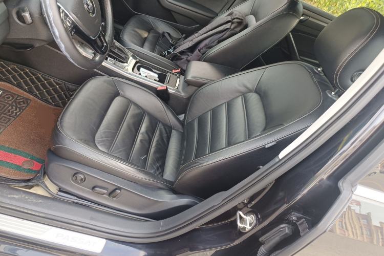 Used Volkswagen Passat 2016 330TSI DSG Luxury Edition Left Front Seat