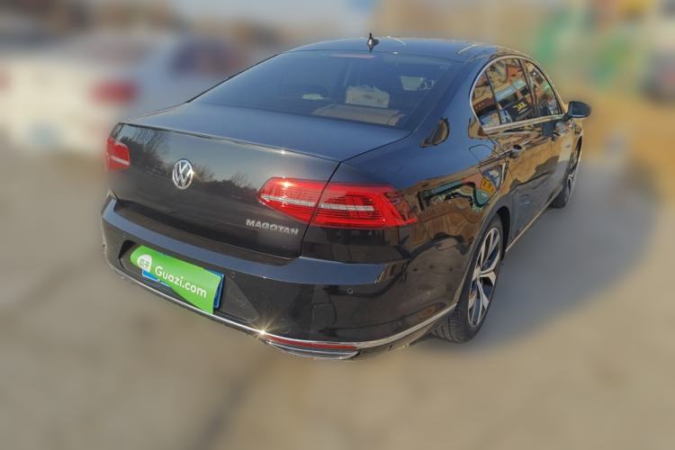 Used Volkswagen Magotan 2018 330TSI DSG Advanced Model Rear Right 45 Deg