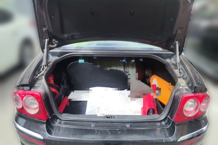 Used Hyundai MoInca 2009 1.8L Manual Comfort Edition GL Trunk