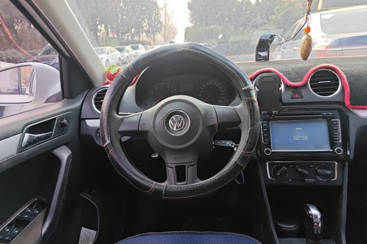 Used Volkswagen Jetta 2015 Value Edition 1.6L Automatic Comfort Version
