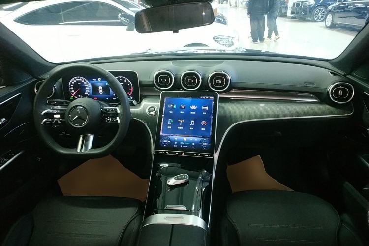 Used Mercedes-Benz C-Class 2023 C 200 L Sport Edition Center Console