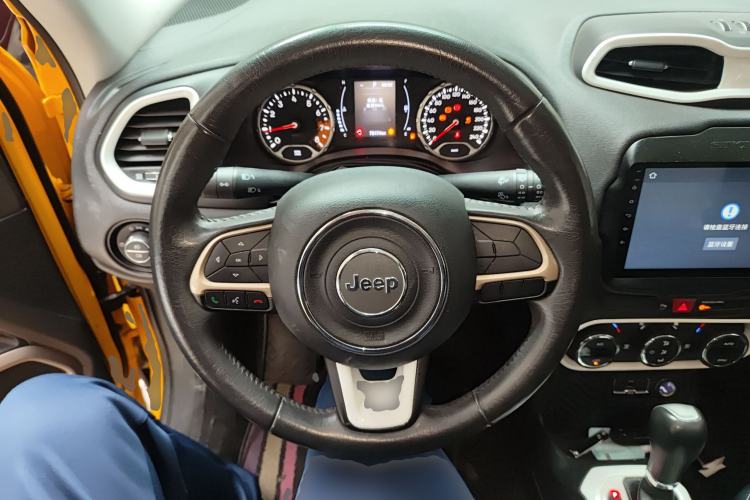 Used Jeep Renegade 2017 180T Automatic Jingneng Edition Steering Wheel