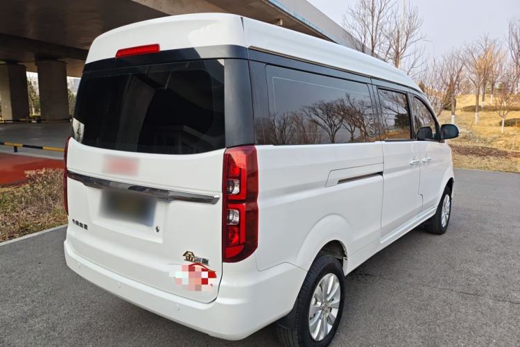 Used Jinbei Gold Hiace 2021 1.5L Passenger Vehicle Engineering Lion 5-Seater
