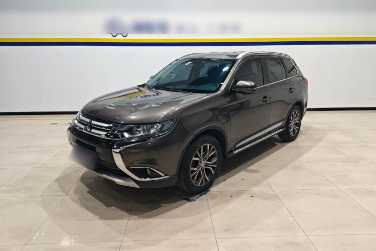 Used Mitsubishi Outlander 2018 2.0L Two-Wheel-Drive Jiale Edition 7-Seater