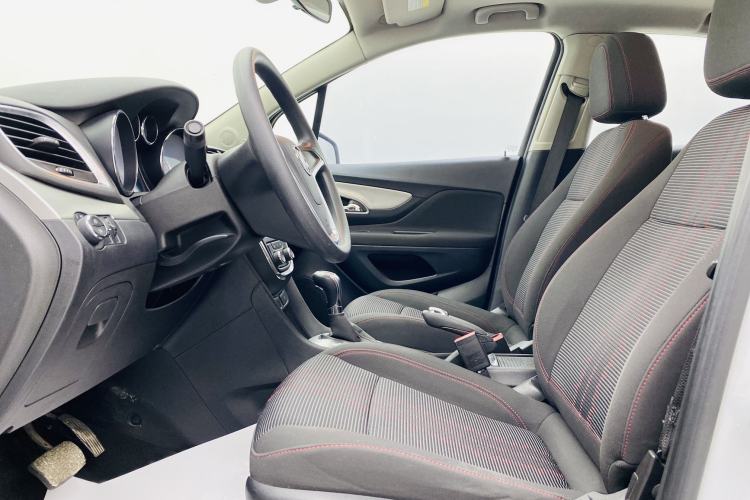 Used Buick Encore 2015 1.4T Automatic Two-Wheel Drive Urban Elite Version
