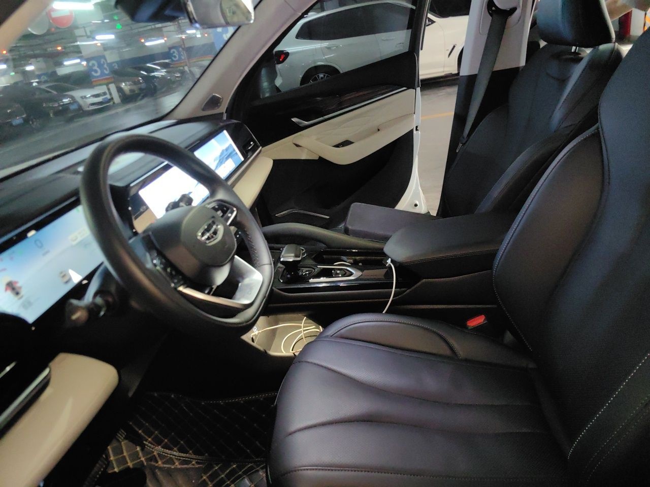 Geely Auto Monjaro L 2023 2.0TD High-Power Automatic Two-Wheel Drive Flagship Version — снимка 14